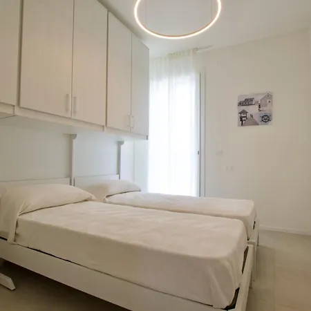 Appartamento H10 - Immobiliare